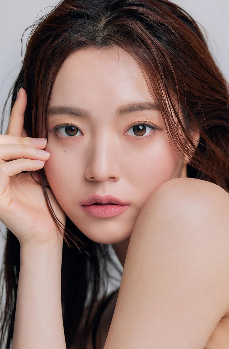 Secretive Kristin - Black - Image 19
