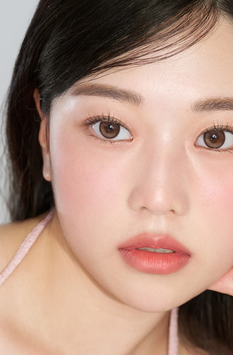 Secretive Kristin - Beige - Image 12