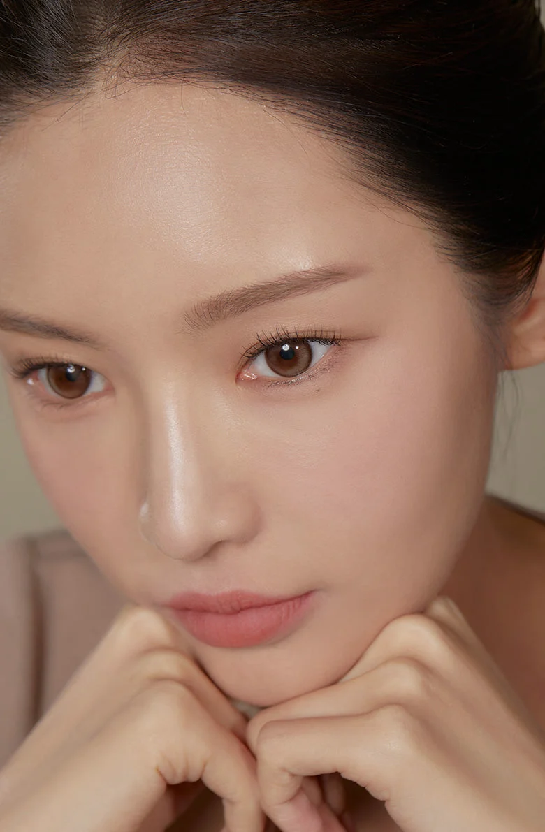 Secretive Kristin - Beige - Image 19