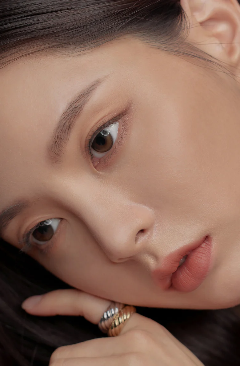 Secretive Kristin 1Day - Dusk Brown - Image 15