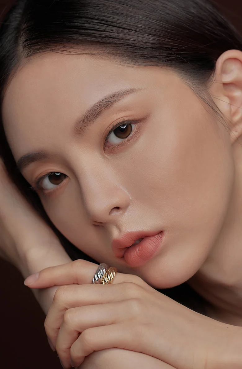 Secretive Kristin 1Day - Dusk Brown - Image 19